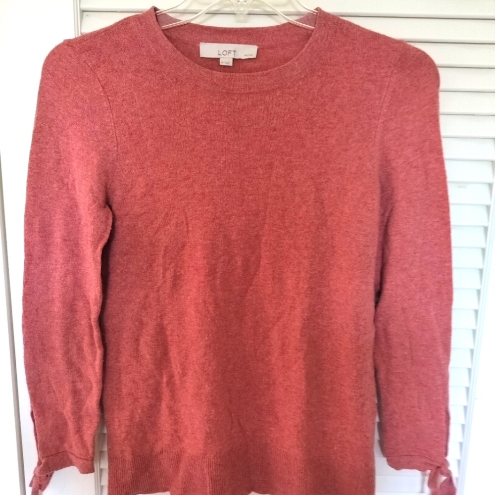 LOFT Pullover  Sweater With Sleeve Ties. Size Small Petite. 26% Wool Dark Pink